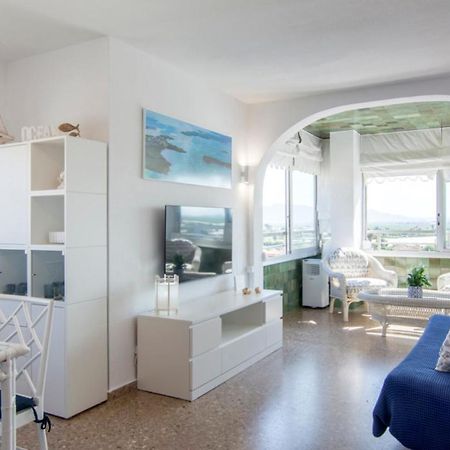 Bright Apartment Steps Away From The Beach Mareny Blau Exteriör bild