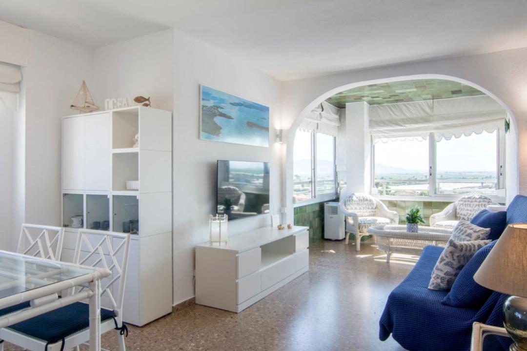 Bright Apartment Steps Away From The Beach Mareny Blau Exteriör bild